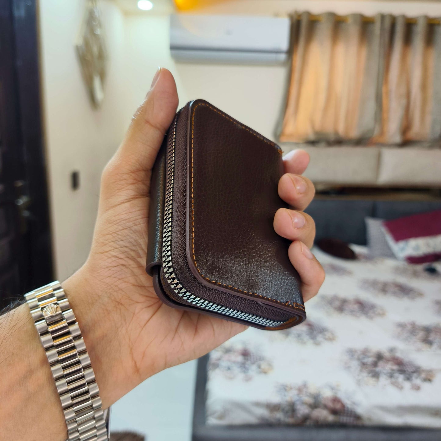 Pocket Size - Leather Wallet (20 Pockets)