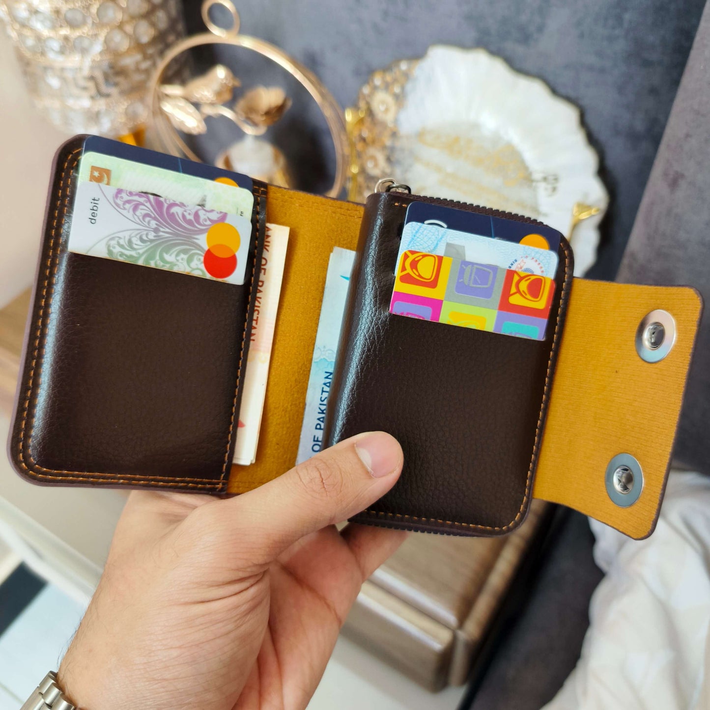 Pocket Size - Leather Wallet (20 Pockets)